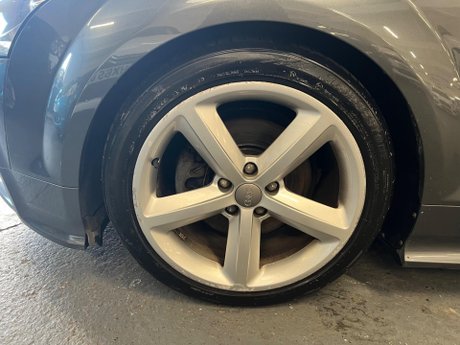 Audi TT 2.0 TDI S line quattro Euro 5 3dr 21