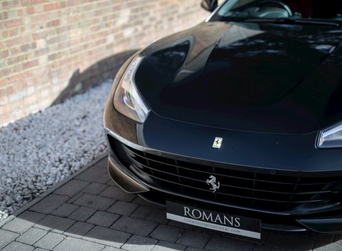 Ferrari GTC4 Lusso 21