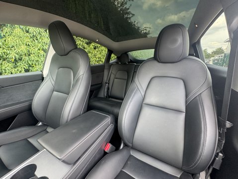 Tesla Model Y (Dual Motor) Long Range SUV 5dr Electric Auto 4WDE (384 bhp) 8