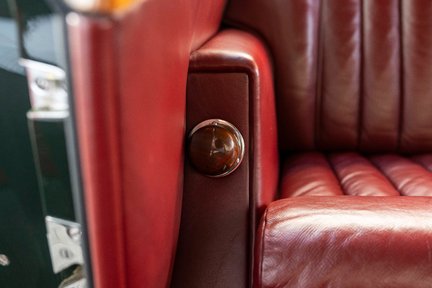 Bentley S2 Continental H.J. Mulliner 25