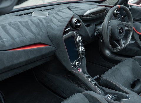 McLaren 765LT Spider 25