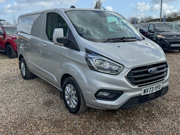 Ford Transit Custom AUTO SWB [SOLD KH] L1H1 Limited 320 Air Con Alloys Camera Sensors SELECT 4