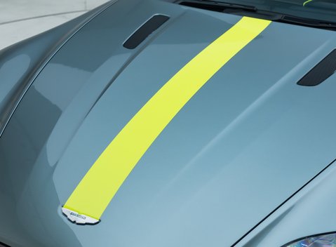 Aston Martin V8 Vantage AMR 32