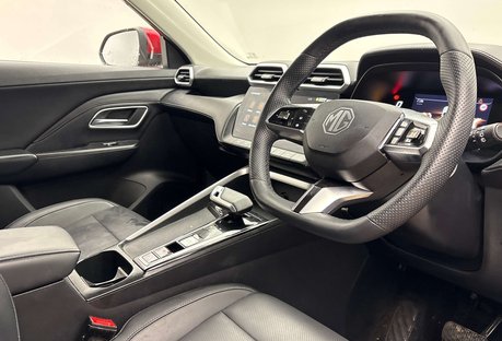 MG ZS 1.5 HYBRID+ TROPHY