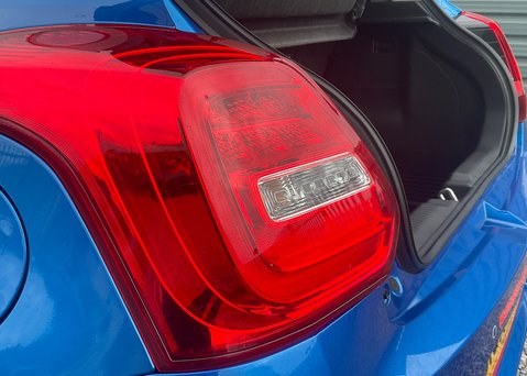 Suzuki Swift SZ5 DUALJET MHEV 18