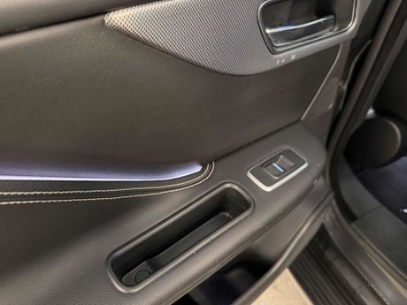 Jaguar F-Pace 3.0 D300 V6 S Auto AWD Euro 6 (s/s) 5dr 24