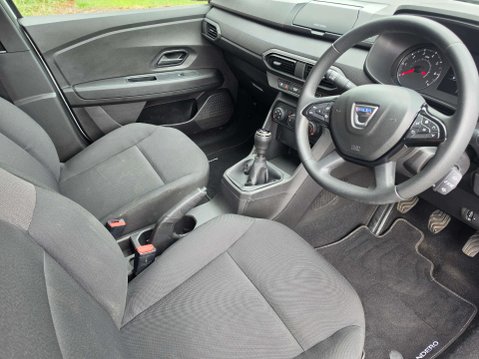 Dacia Sandero 1.0 Sandero Essential SCe 5dr 50