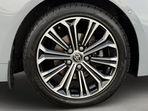 Toyota Corolla 1.8 VVT-i Hybrid Design 5dr CVT 13