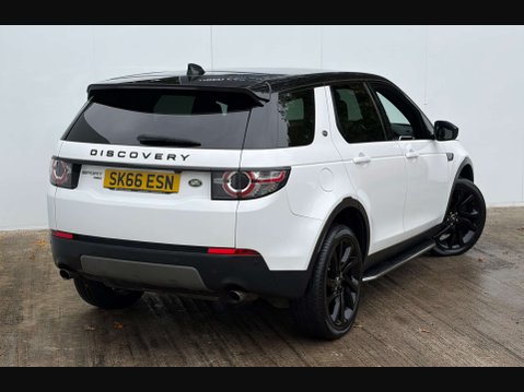 Land Rover Discovery Sport 2.0 Discovery Sport Black HSE TD4 Auto 4WD 5dr 31