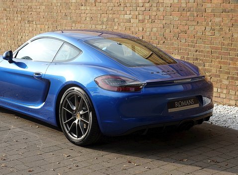 Porsche Cayman GTS 9
