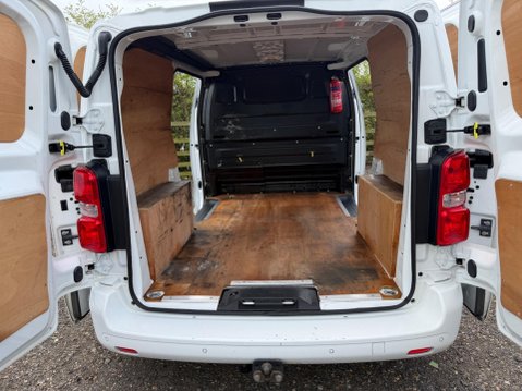 Vauxhall Vivaro 1.5 Turbo D 2700 Sportive L1 H1 Euro 6 (s/s) 5dr 19