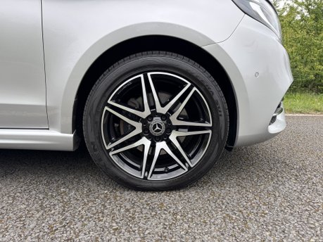 Mercedes-Benz V Class V300 D AMG Line Auto Diesel 8 Seater EX-LWB/360CAM/SAT NAV/FULL LEATHER 39