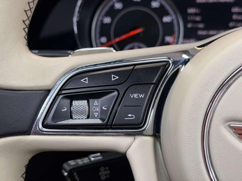 Bentley Bentayga 4.0 V8 SUV 5dr Petrol Auto 4WD Euro 6 (s/s) (550 ps) 25