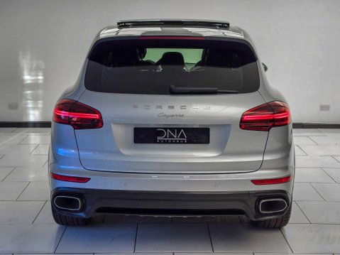 Porsche Cayenne 3.0 Cayenne D Platinum Edition V6 Tiptronic S A 4WD 5dr 8