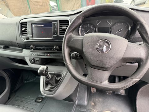 Vauxhall Vivaro 1.5 Turbo D 2900 Sportive L2 H1 Euro 6 (s/s) 5dr 11