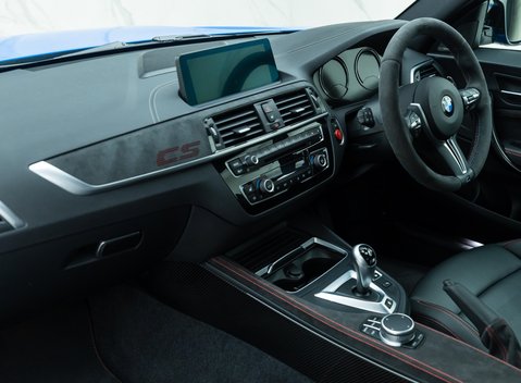 BMW M2 CS 18