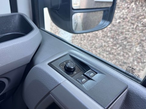 Volkswagen Crafter 2.0 TDI CR35 Trendline Panel Van 5dr Diesel Manual FWD LWB High Roof Euro 6 28