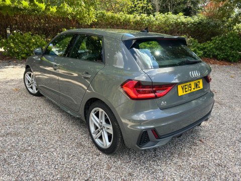 Audi A1 1.5 TFSI 35 S line Sportback Euro 6 (s/s) 5dr 4