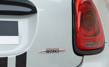 Mini Hatch John Cooper Works Challenge 29