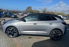 Vauxhall Grandland 1.5 Turbo D Ultimate Auto 10