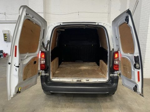 Peugeot Partner BLUEHDI PROFESSIONAL PREMIUM PLUS L1 7