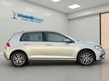 Volkswagen Golf 1.0 TSI BlueMotion Tech SE Nav Euro 6 (s/s) 5dr 3