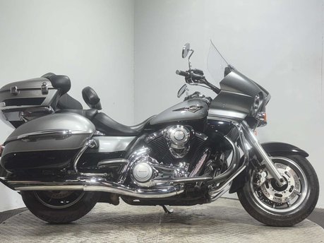 Kawasaki Vulcan 1700 VOYAGER 2010 40K NEW MOT SERVICED LARGE TOURER CRUISER BIKE