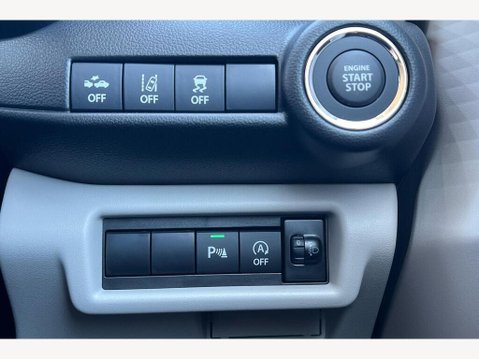 Suzuki Swift 1.2 MHEV Ultra ALLGRIP Euro 6 (s/s) 5dr 9