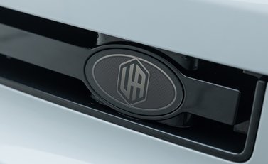 Land Rover Defender 90 V8 P525 URBAN 35