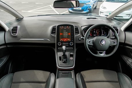 Renault Grand Scenic SIGNATURE DCI EDC