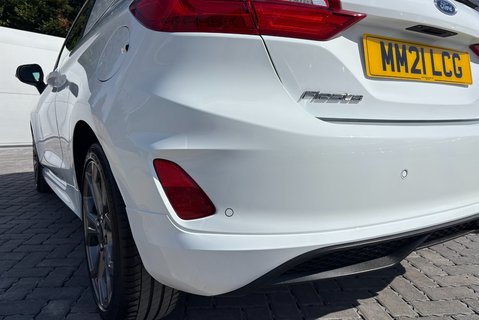 Ford Fiesta Sport Ecoboost 125 ps Panel Van - Sat Nav / Rear Sensors 21