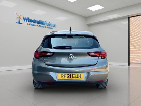 Vauxhall Astra 1.2 Turbo SRi Euro 6 (s/s) 5dr 9