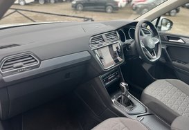 Volkswagen Tiguan LIFE 1.5 TSI DSG AUTOMATIC 27