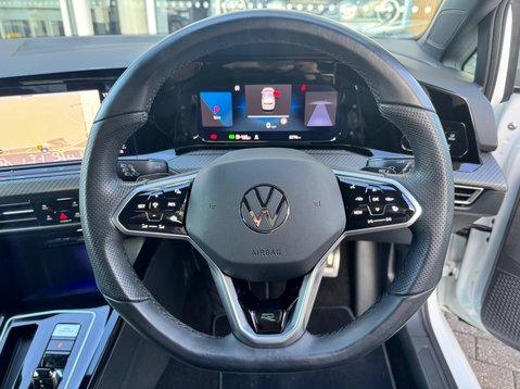 Volkswagen Golf R-LINE ETSI DSG 30