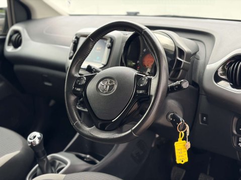 Toyota Aygo 1.0 Aygo X-Play TSS VVT-i 5dr 38