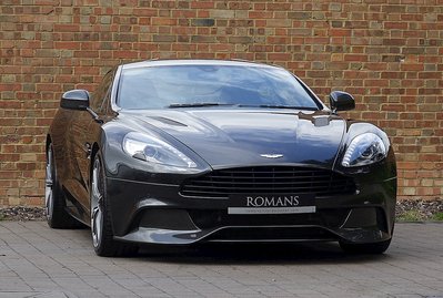 Aston Martin Vanquish 