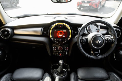 Mini Hatch COOPER EXCLUSIVE 3