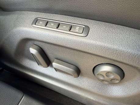 SEAT Alhambra 2.0 TDI XCELLENCE DSG Euro 6 (s/s) 5dr 31