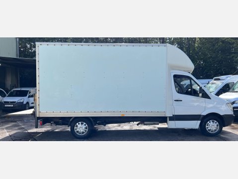 Mercedes-Benz Sprinter 2.1 311 CDI Luton 3dr Diesel Manual RWD L3 (109 bhp) 9