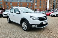 Dacia Sandero Stepway LAUREATE TCE.. 1 OWNER FROM NEW.. SERVICE HISTORY.. A/C.. STUNNING EXAMPLE 4