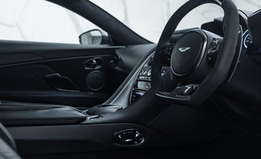 Aston Martin DBS Superleggera 13