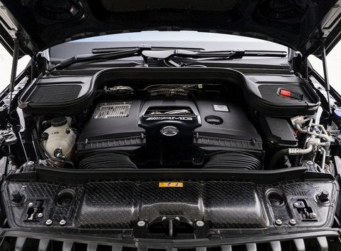 Mercedes-Benz GLS 63 Night Edition Executive 32