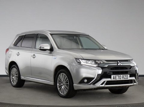 Mitsubishi Outlander PHEV DESIGN 1
