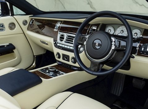Rolls-Royce Dawn 12