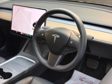 Tesla Model 3 Standard Range Plus Auto RWD 4dr 30