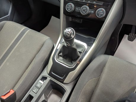 Volkswagen T-Roc 1.0 T-Roc SE TSi 5dr 58