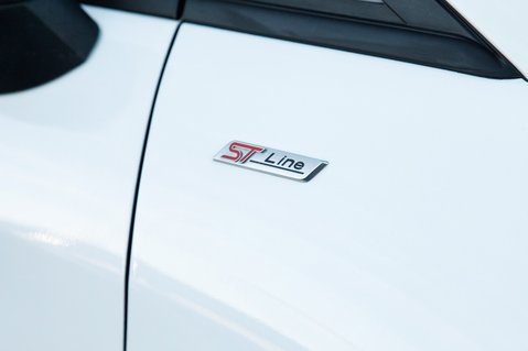 Ford Fiesta ST-LINE 12