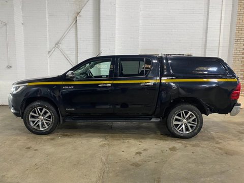 Toyota Hilux INVINCIBLE 4WD D-4D DCB 8