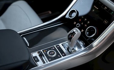 Land Rover Range Rover Sport SVR 20