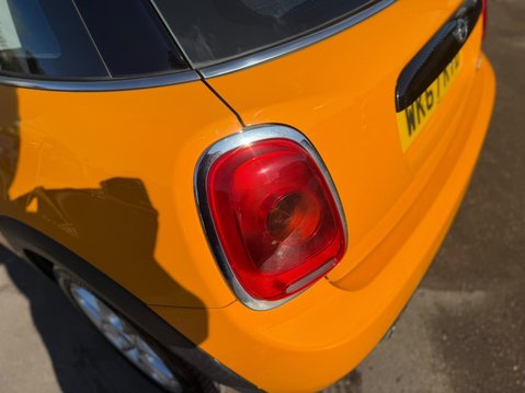 Mini Hatch 1.5 Cooper Euro 6 (s/s) 5dr 23
